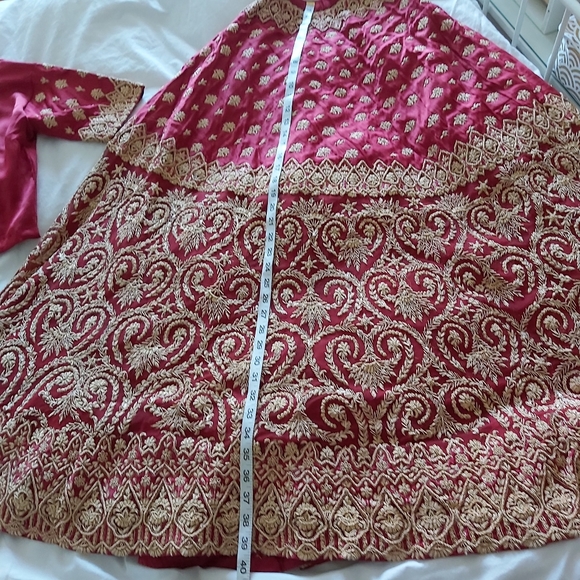 Vintage Silk Indian Bridal Lehenga 3 Piece Set - Picture 9 of 16